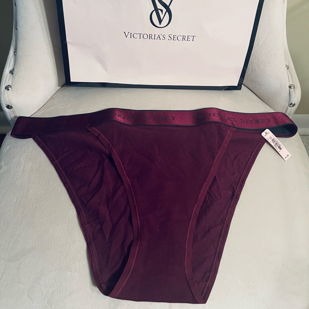 Victoria Secret 🤫 Bra and Panty Sets - Picture 6 of 12